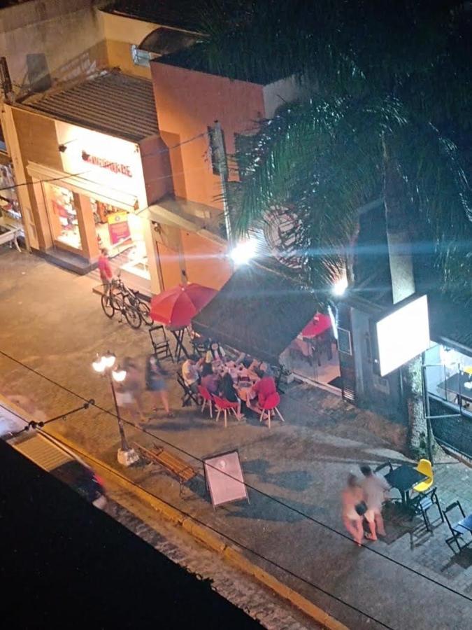 Agito E Sossego Na Rua Mais Charmosa De Ubatuba Pelo Google 外观 照片