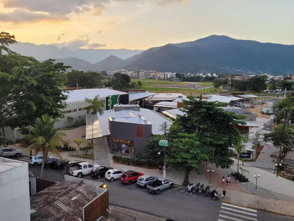 Agito E Sossego Na Rua Mais Charmosa De Ubatuba Pelo Google 外观 照片